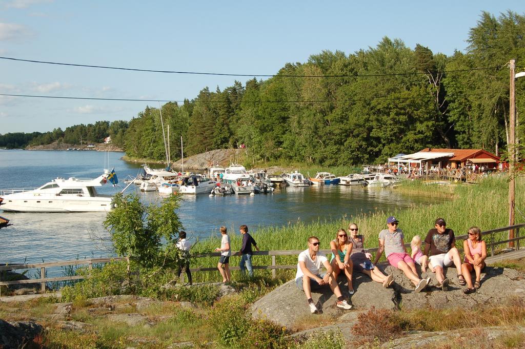 Djuroenaeset Hotell & Konferens Djurhamn Exterior foto